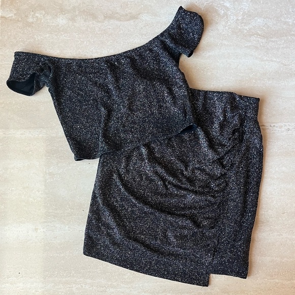 Sparkly Skirt & Crop Top Set - Picture 3 of 10